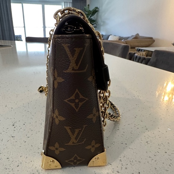 Louis Vuitton Trunkie Bag • LIKE NEW April 2025 - Picture 4 of 15